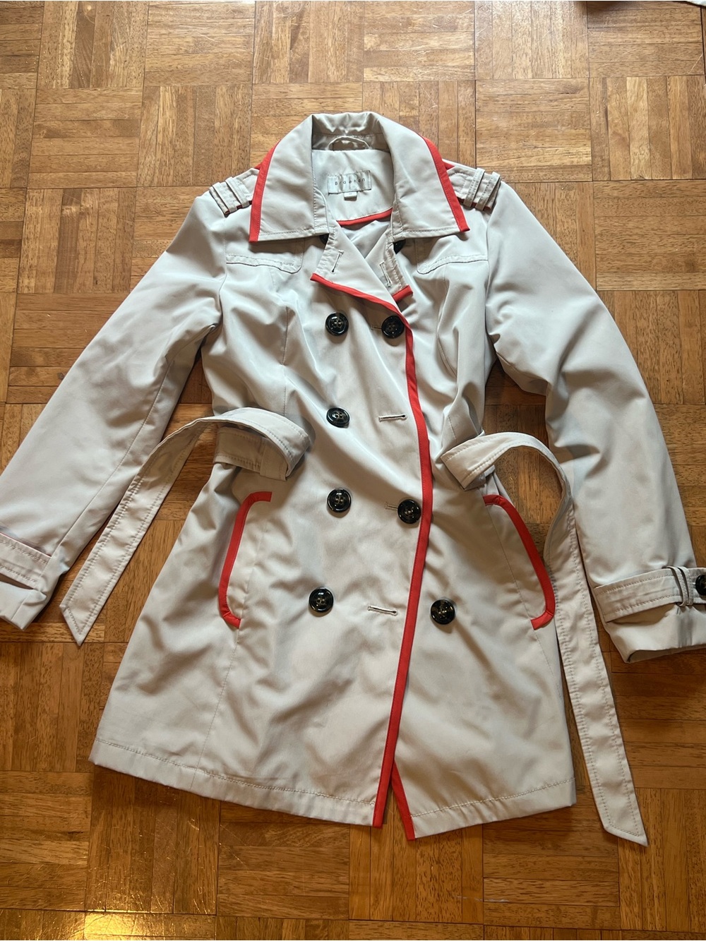 Braetan Beige Trench Coat with Red/Orange Trim size medium
